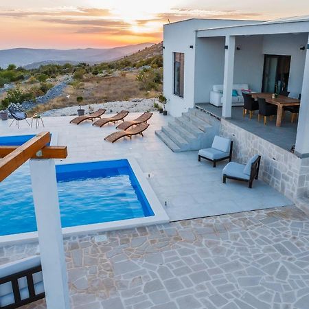 Villa Zlatno Sunce In The Hills Near Trogir Vrsine Kültér fotó