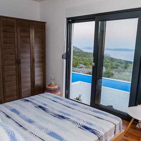 Villa Zlatno Sunce In The Hills Near Trogir Vrsine Kültér fotó