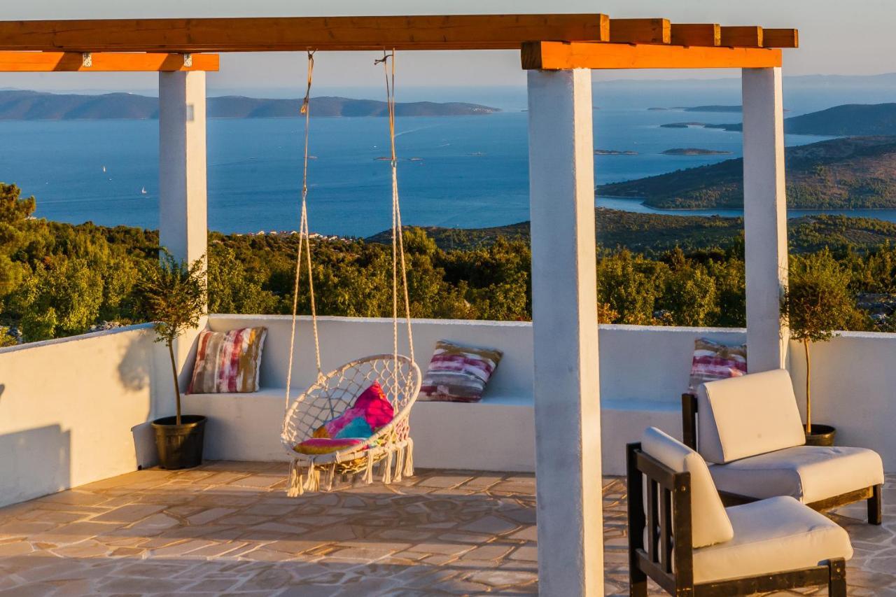 Villa Zlatno Sunce In The Hills Near Trogir Vrsine Kültér fotó